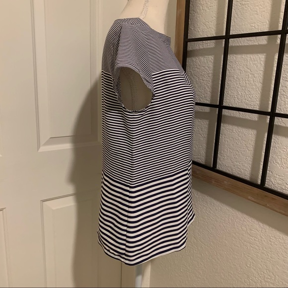 Ann Taylor LOFT blue and white striped blouse size XS - Picture 2 of 7